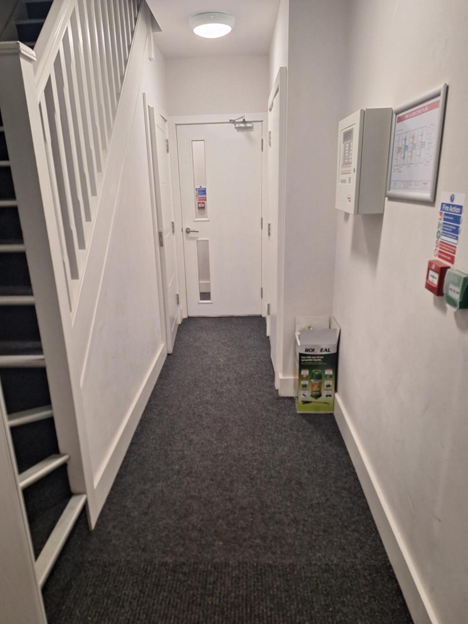Budget Single Room Only For One Adult - Shared Flat Northolt  Eksteriør bilde